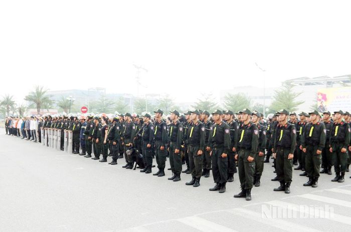 Các lực lượng tham dự diễn tập.