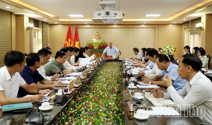 Quang cảnh phiên họp.