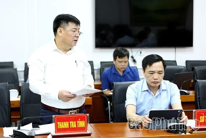 Lãnh đạo Thanh tra tỉnh phát biểu tại hội nghị.