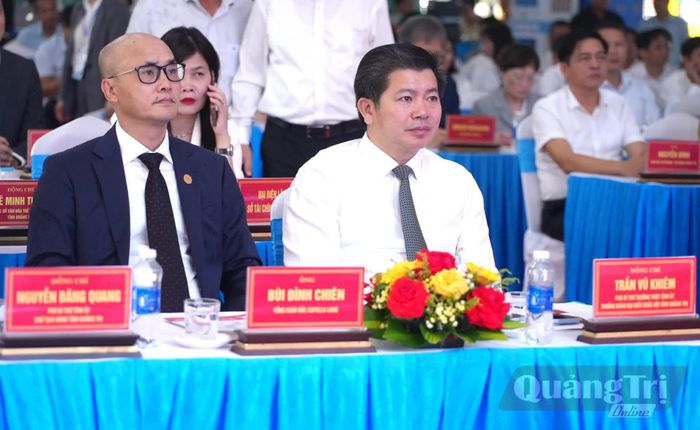 Đồng chí Trần Vũ Khiêm, Phó Bí thư Thường trực Tỉnh ủy, Trưởng đoàn đại biểu Quốc hội tỉnh tham dự lễ khởi công - Ảnh: T.Đ