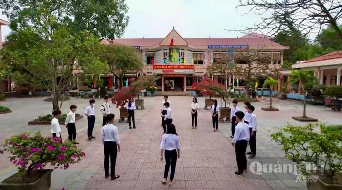 Các trò chơi vận động được nhiều em học sinh lựa chọn trong giờ ra chơi - Ảnh: T.H