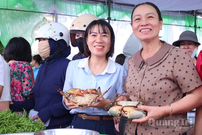 Mô hình nuôi cua xen canh các loại hải sản như cá dìa, tôm sú đem lại giá trị kinh tế các xã như Bến Hải, Nam Cửa Việt - Ảnh: M.H