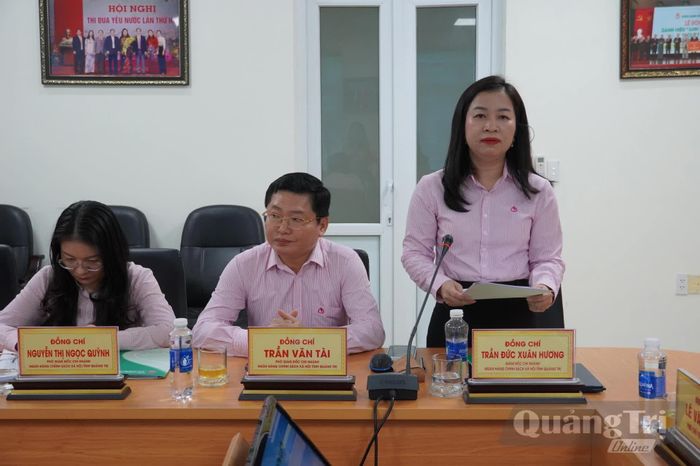 Đại diện lãnh đạo Ngân hàng Chính sách xã hội-Chi nhánh tỉnh Quảng Trị báo cáo hoạt động 9 tháng năm 2026 - Ảnh: N.L