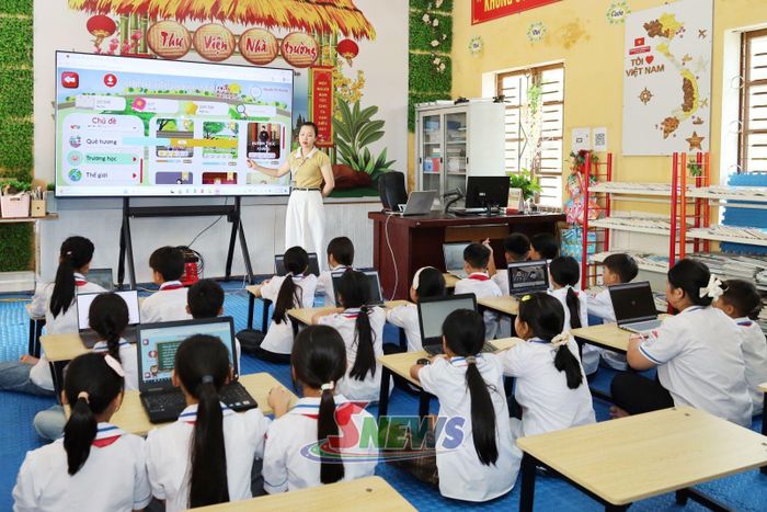 Phòng học thông minh tại Trường Tiểu học Chiềng Mung.