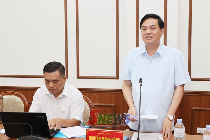 Lãnh đạo Ủy ban MTTQ Việt Nam tỉnh phát biểu tại cuộc họp.