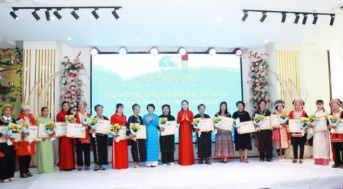 117 chi hội trưởng chi hội phụ nữ tiêu biểu được nhận Bằng khen của Chủ tịch Hội Liên hiệp Phụ nữ tỉnh vì có thành tích xuất sắc trong công tác năm 2026.