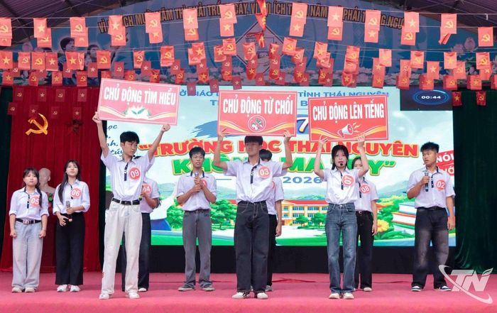 Ngành chức năng thường xuyên phối hợp với các nhà trường nâng cao kiến thức về phòng, chống ma túy cho học sinh.