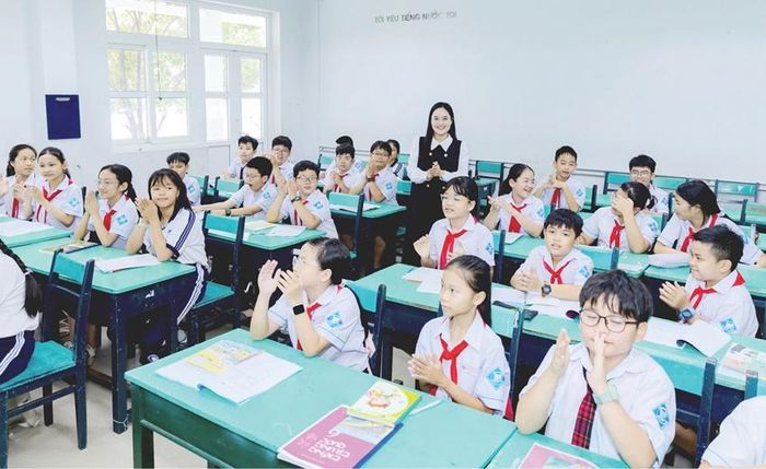 Lớp tiếng Trung tại Trường THCS Nguyễn Tri Phương.