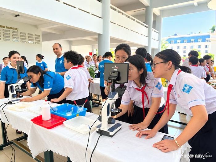 Trải nghiệm STEM tại Trường THCS Nguyễn Tri Phương.