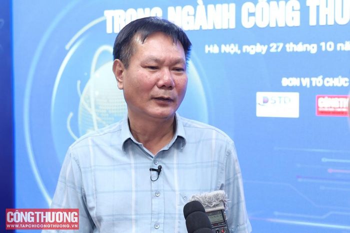 Ông Đỗ Đình Trường - Phó Chủ tịch Công đoàn Tổng công ty Thép Việt Nam, chia sẻ về vai trò của sáng kiến, cải tiến kỹ thuật trong nâng cao hiệu quả sản xuất, kinh doanh và năng lực cạnh tranh của doanh nghiệp.