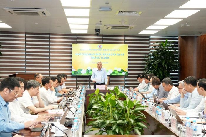 Giao ban trực tuyến điều hành sản xuất tháng 11/2026 tại trụ sở Tập đoàn