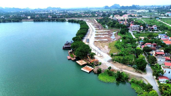 Thúc đẩy kinh tế xanh, kinh tế tuần hoàn, sử dụng hiệu quả tài nguyên và chủ động ứng phó biến đổi khí hậu.