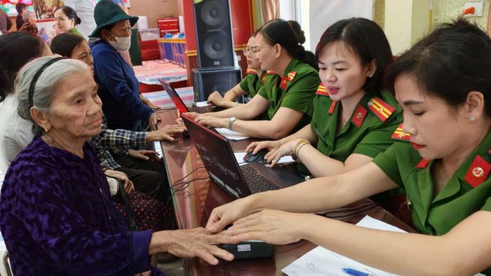 Công an tỉnh Nghệ An phối hợp với các ngành chức năng, chính quyền cơ sở đẩy mạnh triển khai đợt 2 thu nhận mẫu ADN thân nhân liệt sĩ chưa xác định được thông tin phần mộ.