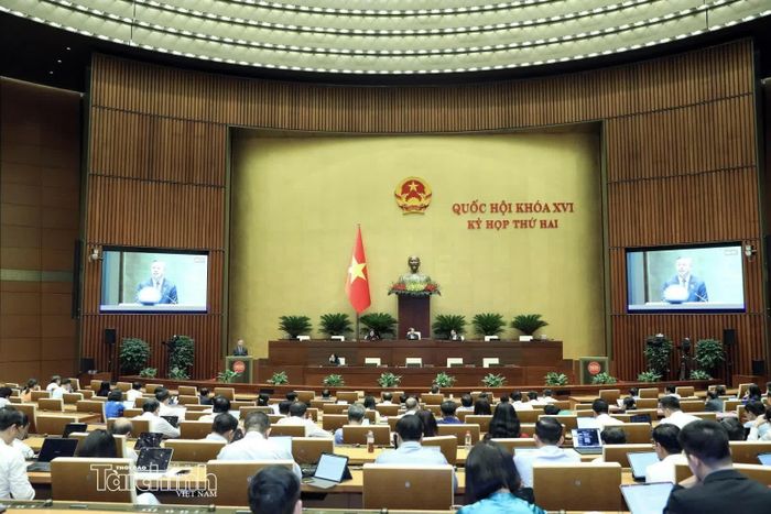 Bộ trưởng Bộ Tài chính Ngô Văn Tuấn phát biểu tại phiên họp. Ảnh: Đức Thanh