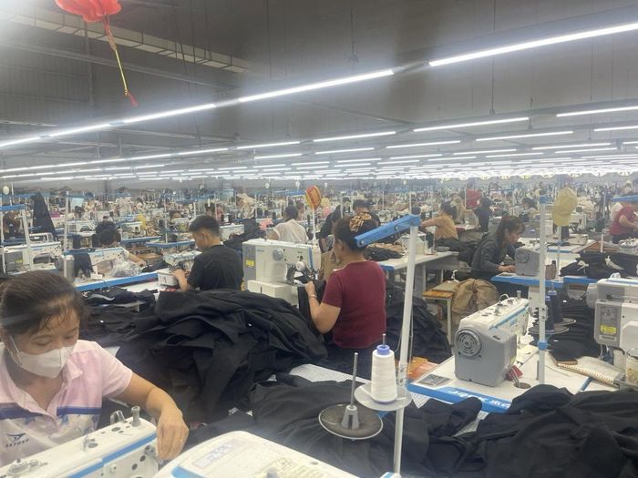 Công nhân lao động tại Nghệ An đang có thêm nhiều cơ hội tăng thu nhập khi làm việc tại các công ty đóng trên địa bàn tỉnh.