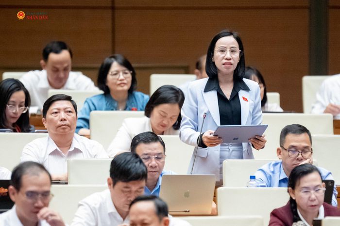 ĐBQH Võ Ngọc Thanh Trúc (TP. Hồ Chí Minh) phát biểu. Ảnh: Phạm Thắng