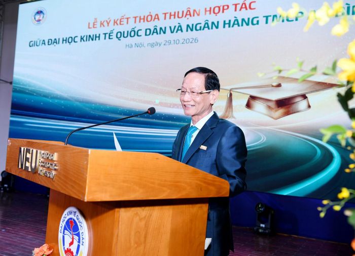 Ông Vũ Văn Tiền, Chủ tịch HĐQT ABBank