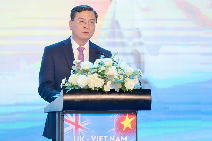 Phó Chủ tịch UBND TP. Hồ Chí Minh Nguyễn Công Vinh phát biểu tại diễn đàn