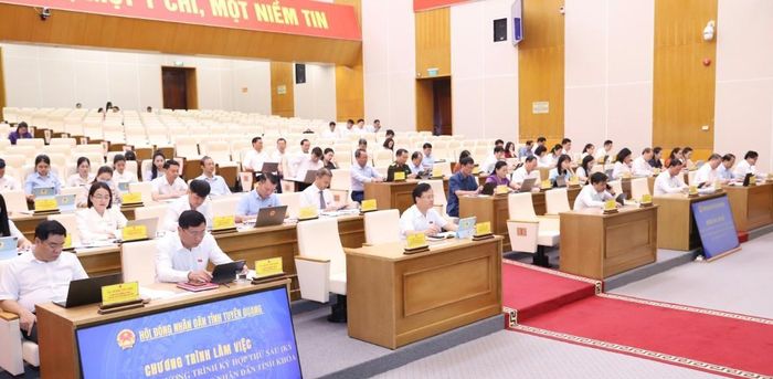 Các đại biểu tham dự Kỳ họp thứ Sáu, HĐND tỉnh Tuyên Quang khóa XX. Ảnh: Duy Tuấn