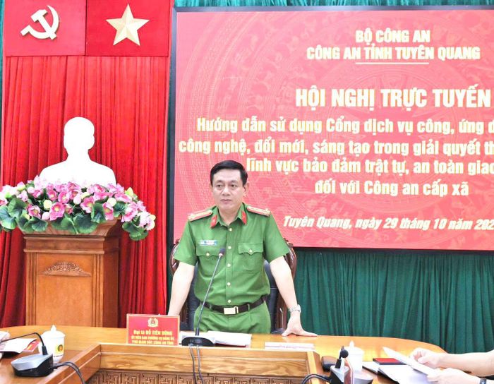 Phó Giám đốc Công an tỉnh Đại tá Đỗ Tiến Dũng phát biểu tại hội nghị