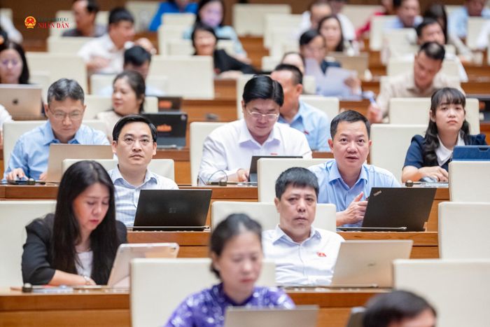 Các đại biểu tham dự phiên thảo luận tại hội trường. Ảnh: Phạm Thắng