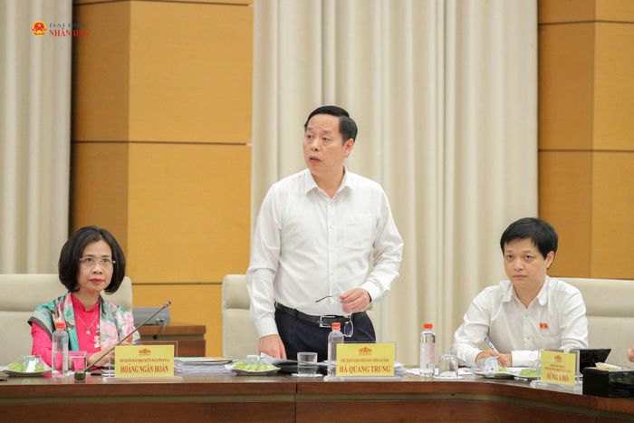 Chủ tịch Ủy ban nhân dân tỉnh Lai Châu Hà Quang Trung phát biểu