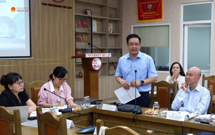 Theo PGS. TS. Nguyễn Như Hà, Phó Vụ trưởng Vụ Pháp chế, Bộ Giáo dục và Đào tạo, hầu hết các chương trình đào tạo hiện nay chưa gắn với chuẩn đầu ra về AI