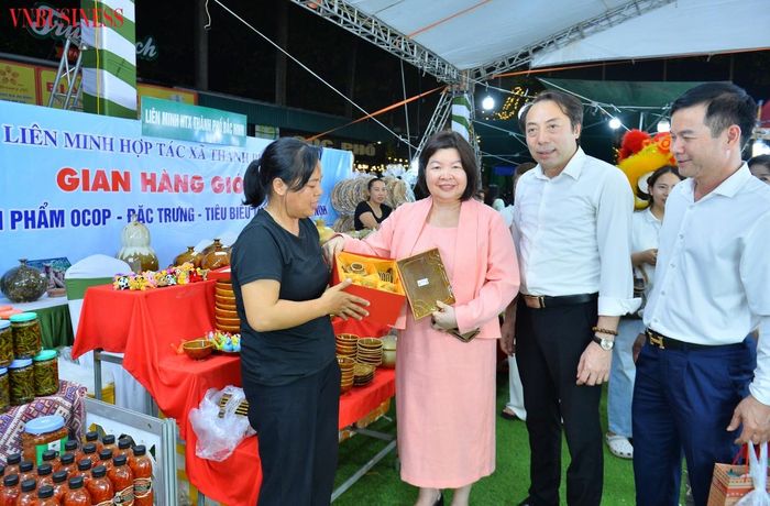  Tuần lễ là hoạt động xúc tiến thương mại có ý nghĩa thiết thực đối với khu vực kinh tế tập thể, HTX và cộng đồng doanh nghiệp. 