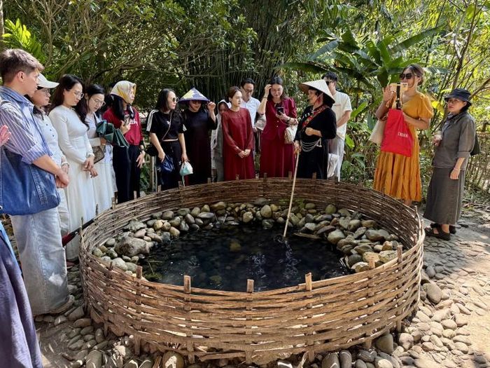 Có 77% du khách Việt Nam tham gia khảo sát sẽ ưu tiên trải nghiệm ẩm thực địa phương và các hoạt động khác trong hành trình. Ảnh: Hà Anh/Mekong ASEAN.