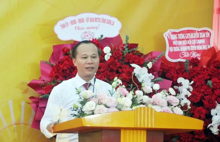 Ông Mai Sơn, Phó Chủ tịch Thường trực UBND TP Bắc Ninh phát biểu chúc mừng.