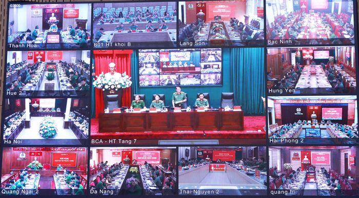 Hội nghị diễn ra theo hình thức trực tiếp kết hợp trực tuyến.