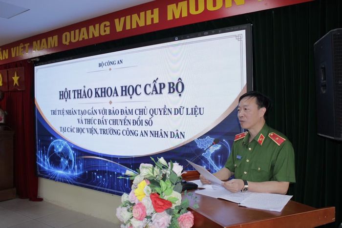 Thiếu tướng, TS Nguyễn Ngọc Cương, Giám đốc Trung tâm Dữ liệu quốc gia tổng kết hội thảo.