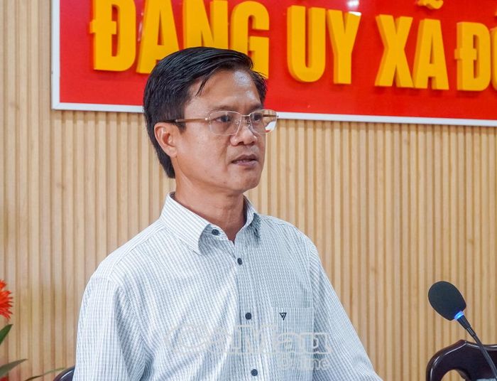 Đồng chí Võ Văn Bửu, Phó Bí thư Đảng uỷ, Chủ tịch UBND xã Đông Hải, báo cáo tình hình phát triển kinh tế tư nhân, doanh nghiệp, kinh tế tập thể và hợp tác xã 9 tháng năm 2026.