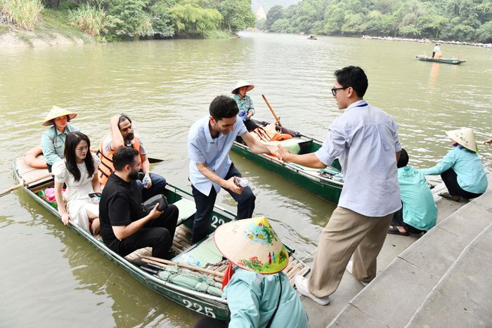 Sự thân thiện, hiếu khách của người dân địa phương đã để lại những ấn tượng tốt đẹp trong lòng đại biểu quốc tế.