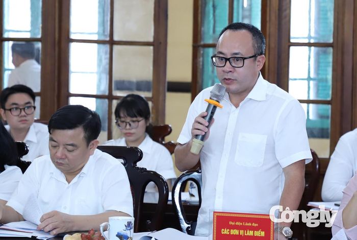 Đồng chí Bùi Anh Thắng, Phó Vụ trưởng Vụ Giám đốc, kiểm tra về dân sự phát biểu.