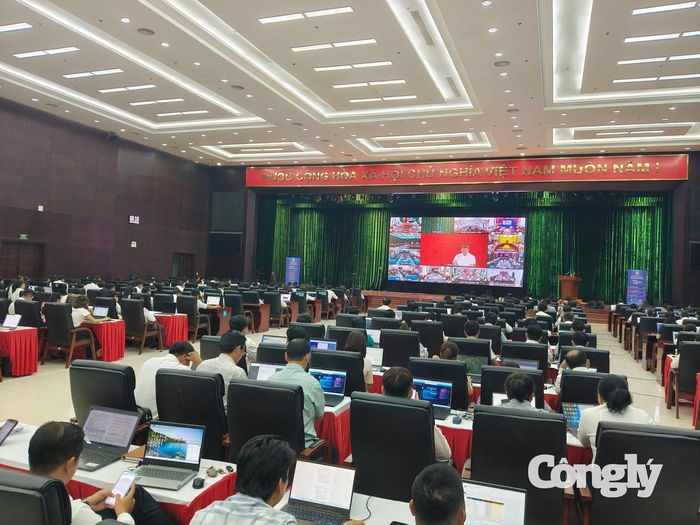Hội nghị tập huấn triển khai nền tảng KPI được tổ chức tại TP. Đà Nẵng, kết nối các điểm cầu để hướng dẫn, thống nhất quy trình thực hiện trong toàn hệ thống TAND.