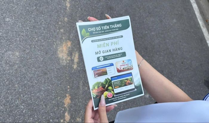 Chợ số Tiến Thắng hỗ trợ hộ kinh doanh mở gian hàng trực tuyến, quảng bá sản phẩm và kết nối khách hàng trong địa bàn xã.