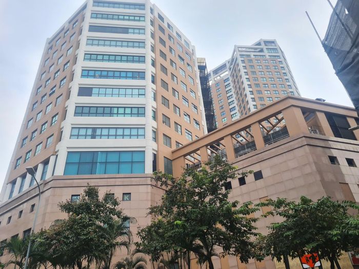 Tòa nhà Hanoi Towers tại số 49 phố Hai Bà Trưng, Hà Nội, nơi Công ty TNHH Starlink Services Việt Nam đăng ký địa chỉ trụ sở.