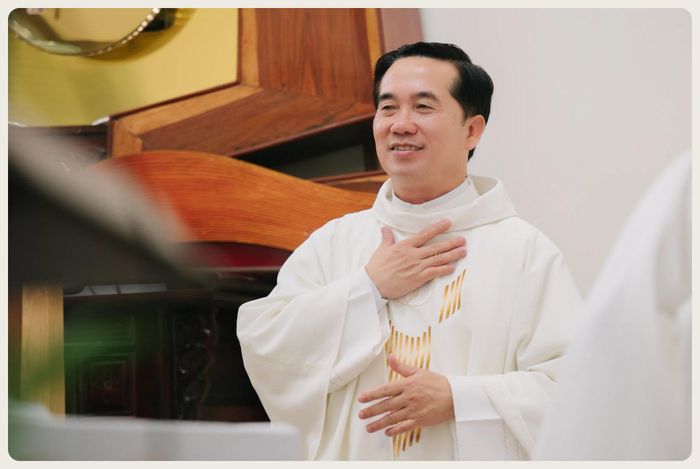 Linh mục Phêrô Vũ Văn Hài - Tổng Đại diện Giáo phận Cần Thơ.