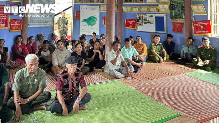 TP Huế hiện có hơn 56.900 người dân tộc thiểu số (Pa Cô, Tà Ôi, Cơ Tu...) chiếm gần 5% dân số toàn thành phố. Với địa hình cách trở khiến việc tiếp cận thông tin pháp luật của một bộ phận đồng bào gặp nhiều trở ngại.