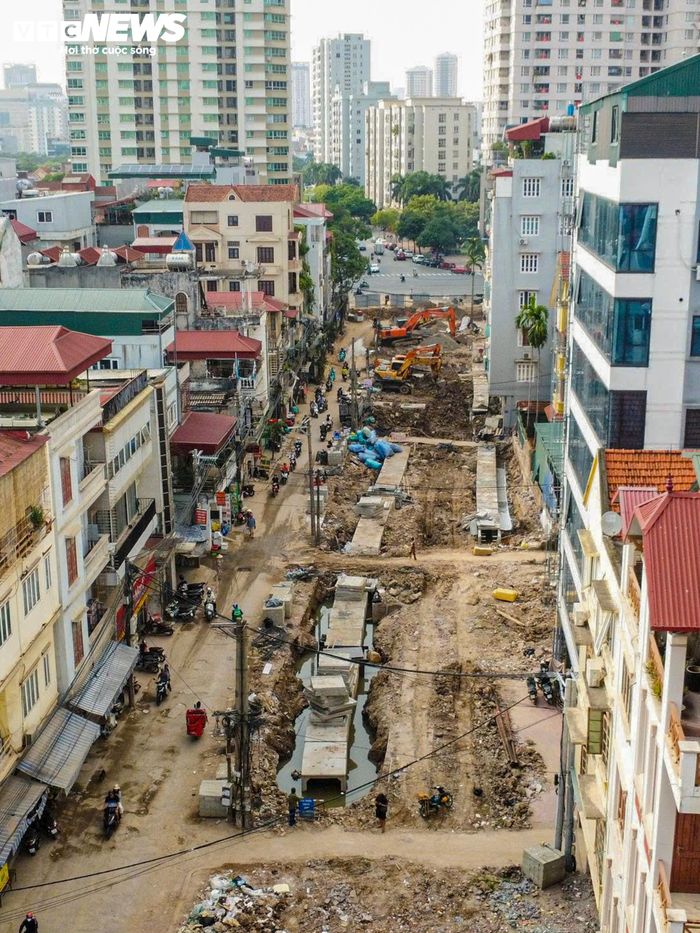 Từ cuối tháng 6/2026, phường Cầu Giấy triển khai giải phóng mặt bằng để thực hiện dự án cải tạo, mở rộng đoạn từ phố Thành Thái đến đường Nguyễn Khang, phục vụ kết nối với đường Vành đai 2,5.