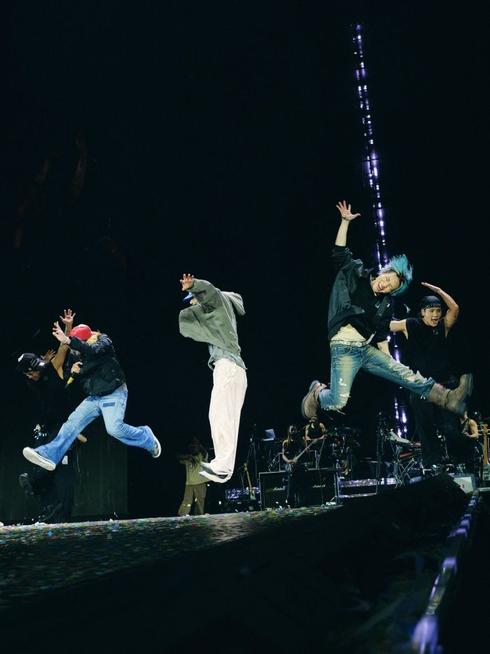 BIGBANG trong đêm diễn ở Hà Nội.