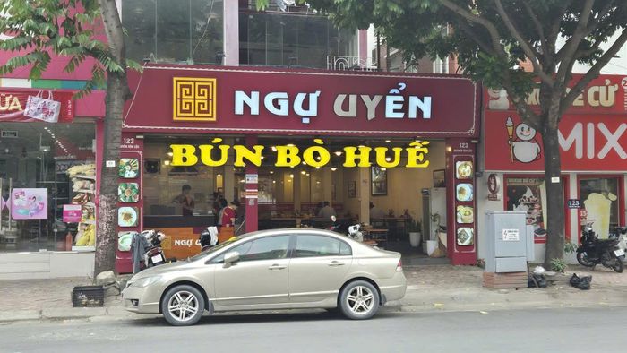 Cừa hàng Bún bò Huế Ngự Uyển (địa chỉ số 123 Nguyễn Văn Lộc, phường Hà Đông). Ảnh: HL