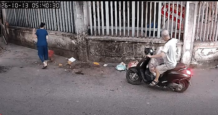 Hệ thống camera ghi lại cảnh người dân vứt rác sai địa điểm. Ảnh: Công an phường Tương Mai cung cấp