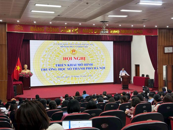Giám đốc Sở Giáo dục và Đào tạo Hà Nội Nguyễn Văn Hiền. Ảnh: Phương Quỳnh