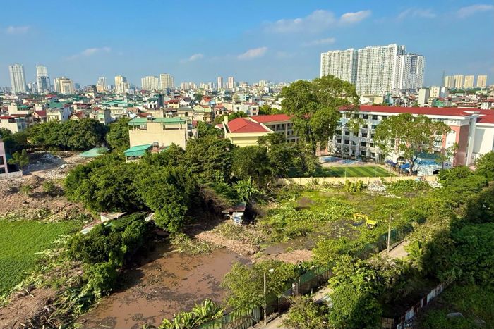 Công tác giải phóng mặt bằng để triển khai giai đoạn 2 của dự án được cấp ủy, chính quyền phường Hoàng Liệt chỉ đạo quyết liệt. Ảnh: AT