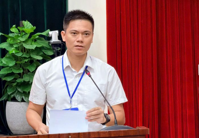 Chủ tịch UBND xã Phúc Thịnh Nguyễn Văn Bằng phát biểu tại hội nghị. Ảnh: Thanh Hà