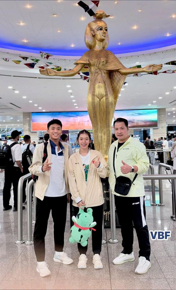 Nguyễn Thị Thu Huyền (giữa) là ngôi sao đang lên của cầu lông Việt Nam. Ảnh: VBF