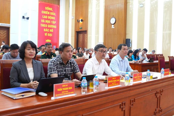 Các đại biểu dự hội nghị đối thoại. Ảnh: Thái Phương