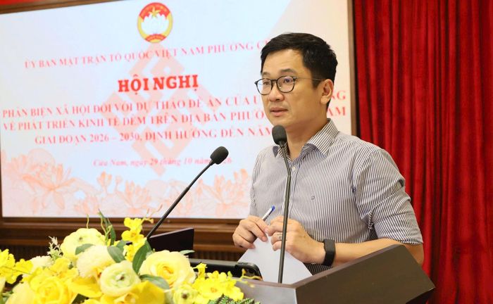 Phó Chủ tịch Thường trực UBND phường Cửa Nam Nguyễn Tùng Lâm phát biểu. Ảnh: PV